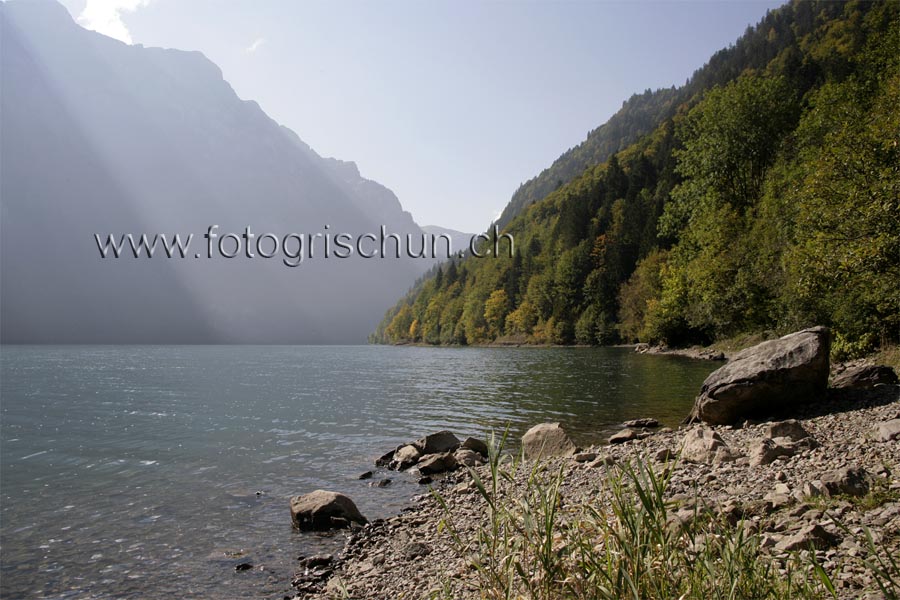 Schliessen von Kloentalsee.jpg