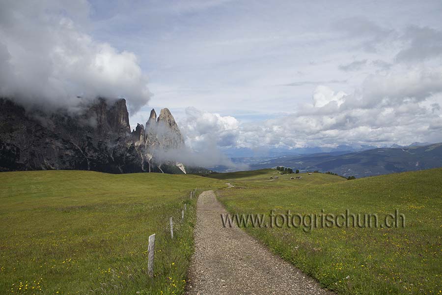 Schliessen von Seiser_Alm_Weg.jpg