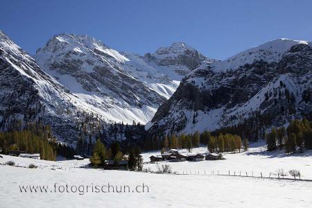 Klick für Originalgröße :Sertig_Herbst_Schnee.JPG